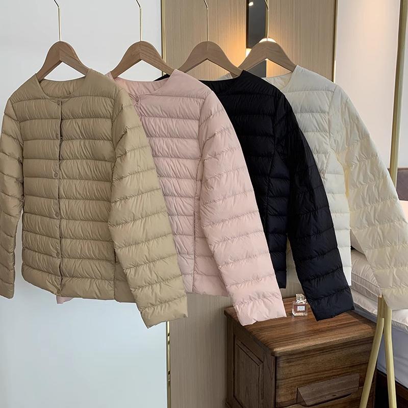 白鹅绒轻薄款圆领羽绒服冬