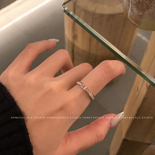 忍冬HONEYSUCKLE  洗手不用摘不掉色双钻贝母钛钢戒指女气质百搭