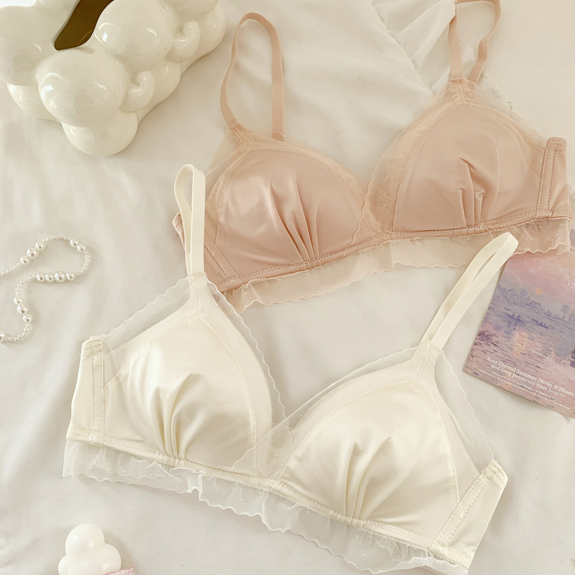 森日和叶法式三角杯纯欲缎面内衣女纯欲蕾丝边小胸聚拢文胸无钢圈