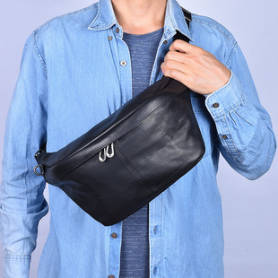 真皮胸包男款全头层牛皮斜挎胸包休闲时尚潮款骑行包高端男士挎包