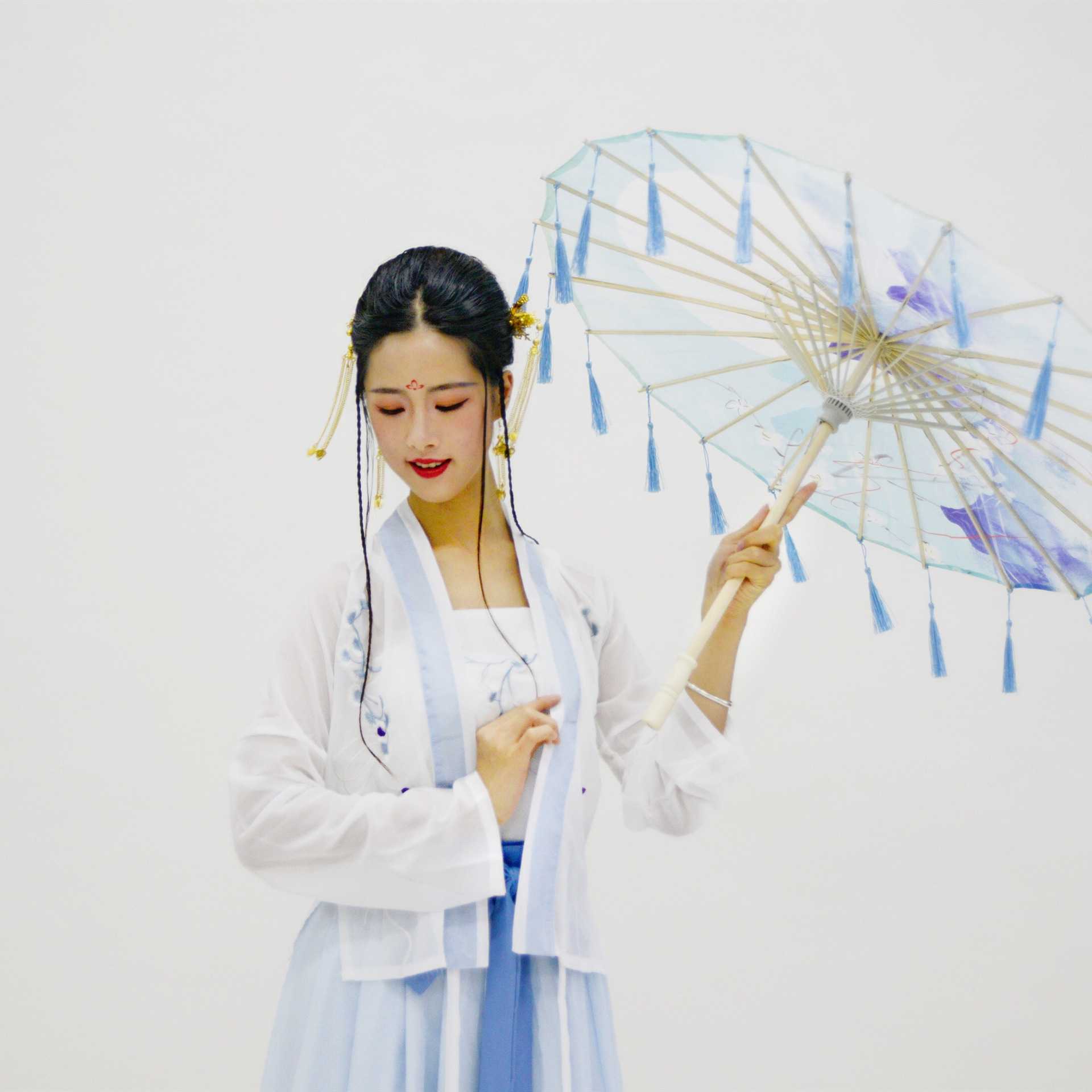宋制三件套汉服女绣花民族风复古