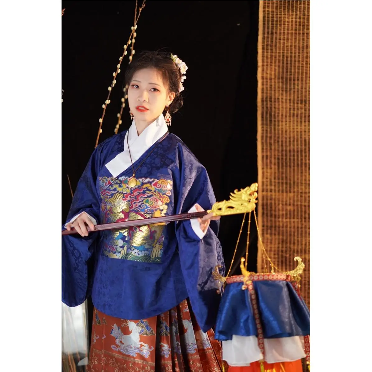 明制汉服孔府麒麟补服交领织金