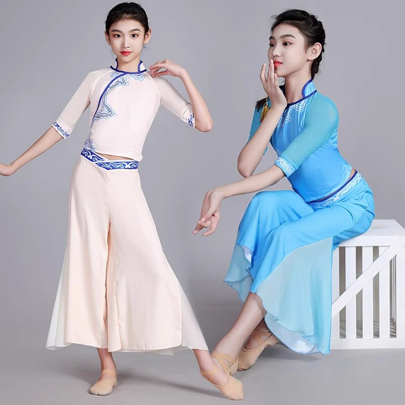 儿童古典舞演出服中碇步桥扇子舞