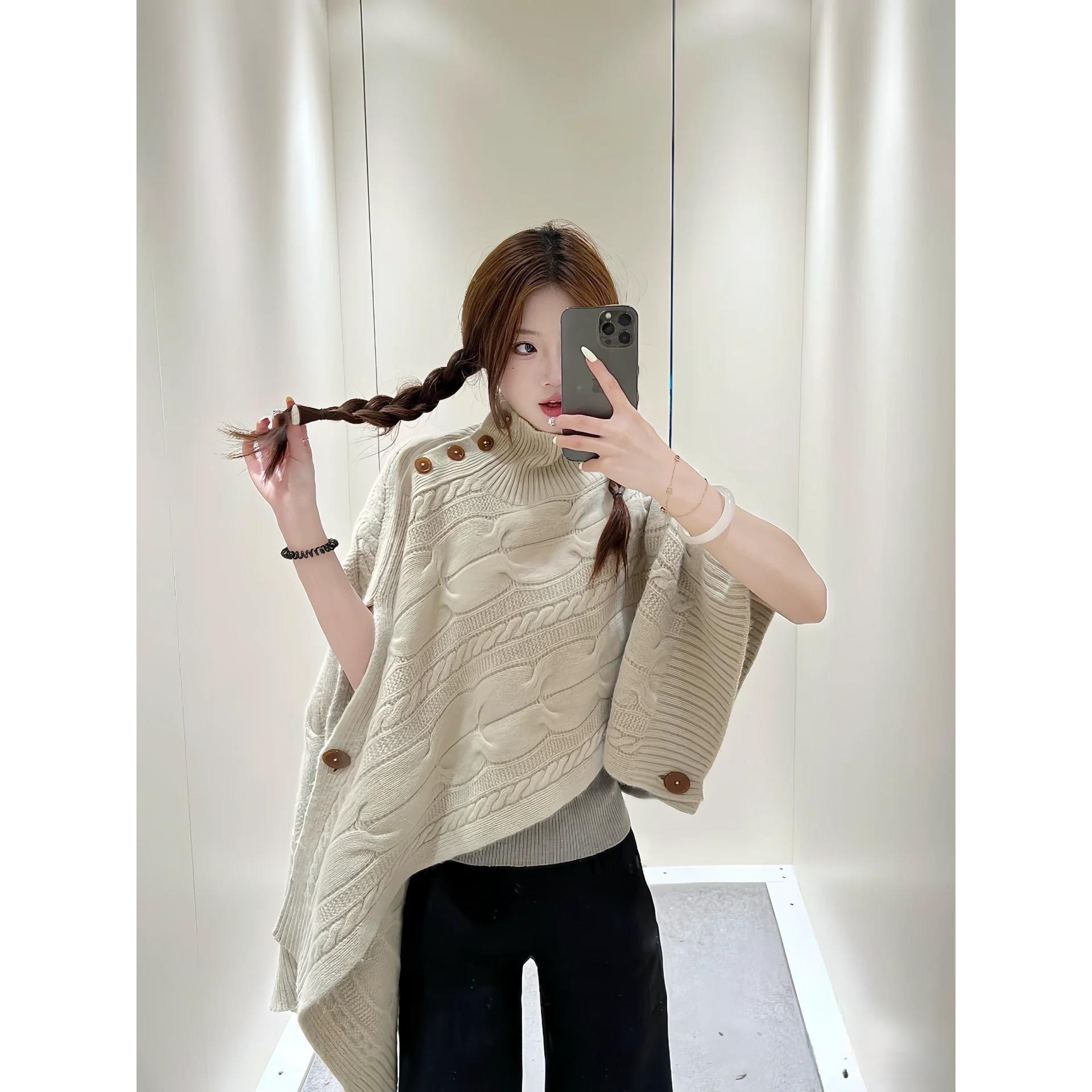 NOTYOU/土星25早秋慵懒风羊毛针织高领斗篷披肩毛衣西太后外套女