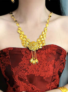 金店新款结婚镀黄金色项链女花朵亮片婚嫁三金结婚道具仿金项链