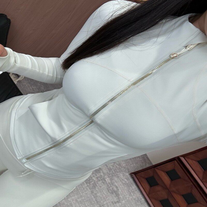 女秋款立领速干显瘦运动外套
