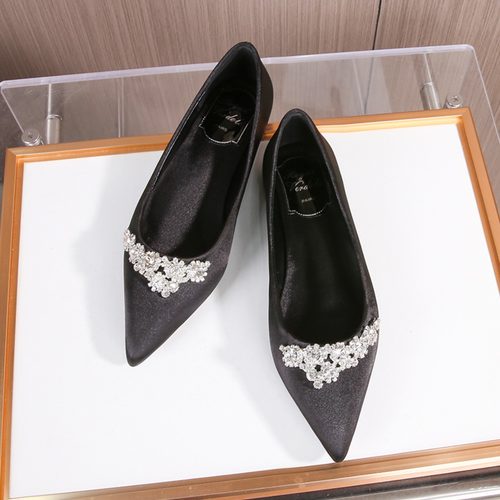 RV单鞋女水钻绸缎婚鞋尖头平底鞋