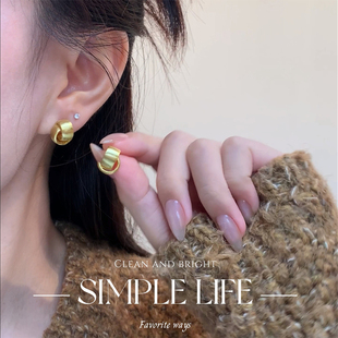 925纯银针金色拉丝耳钉女轻奢小众高级感耳环简约气质秋冬款 耳饰