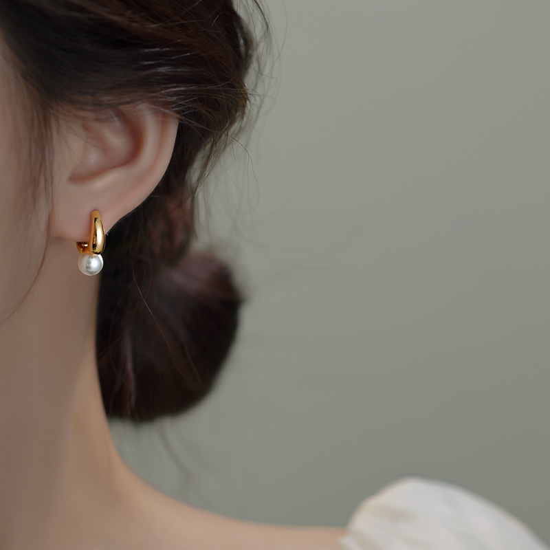 925纯银耳环女珍珠耳钉耳圈小众设计轻奢复古高级感秋冬耳扣耳饰