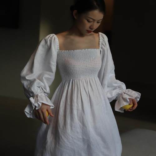 亚麻复古灯笼袖法式连衣裙
