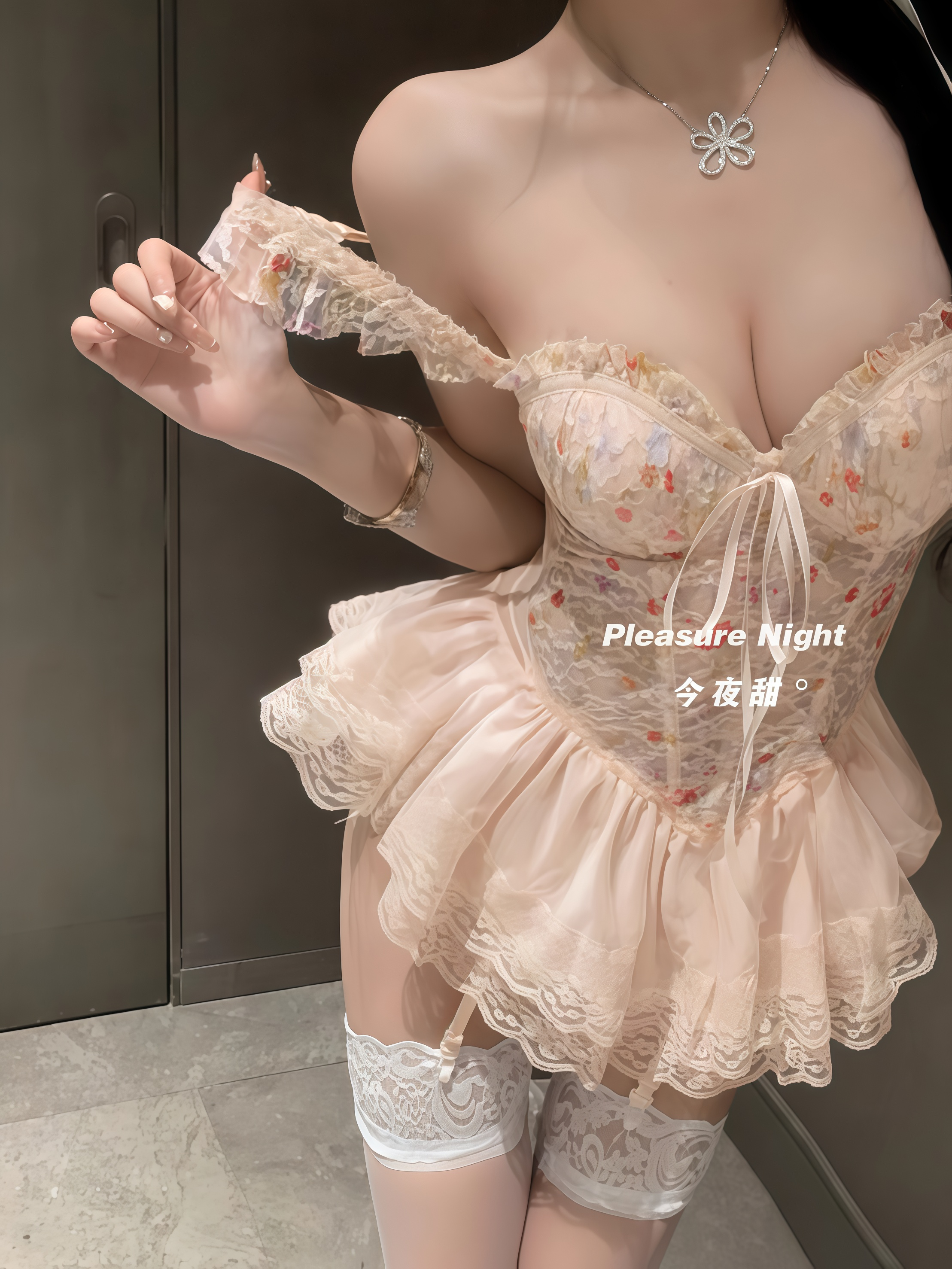 少女甜梦*性感纯欲蕾丝吊带睡裙小碎花甜美连衣裙女聚拢诱惑睡衣
