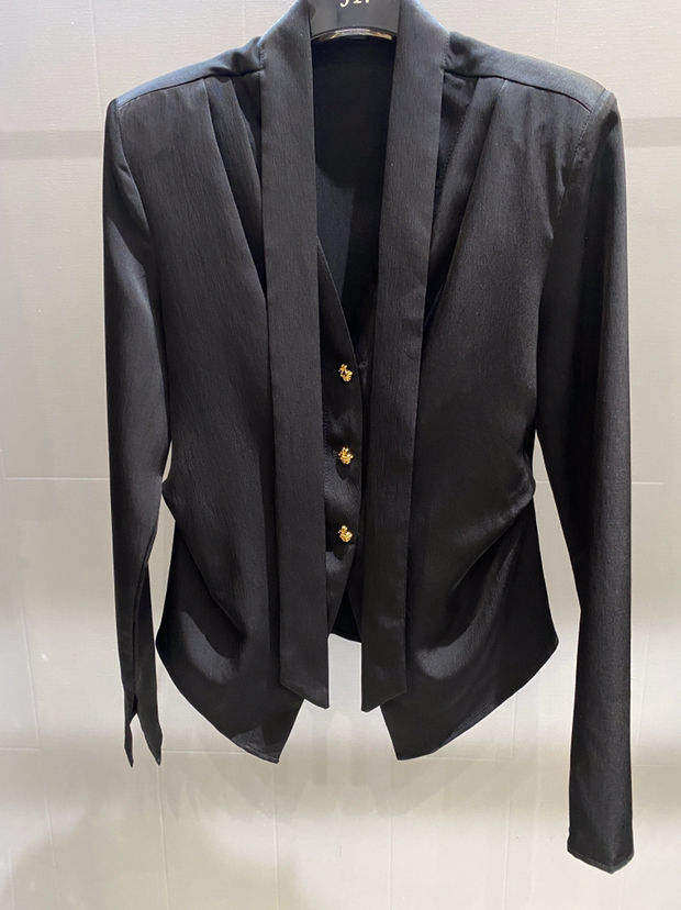 法式白色长袖衬衫女2026年夏季新款通勤穿搭上衣+杏色醋酸半裙