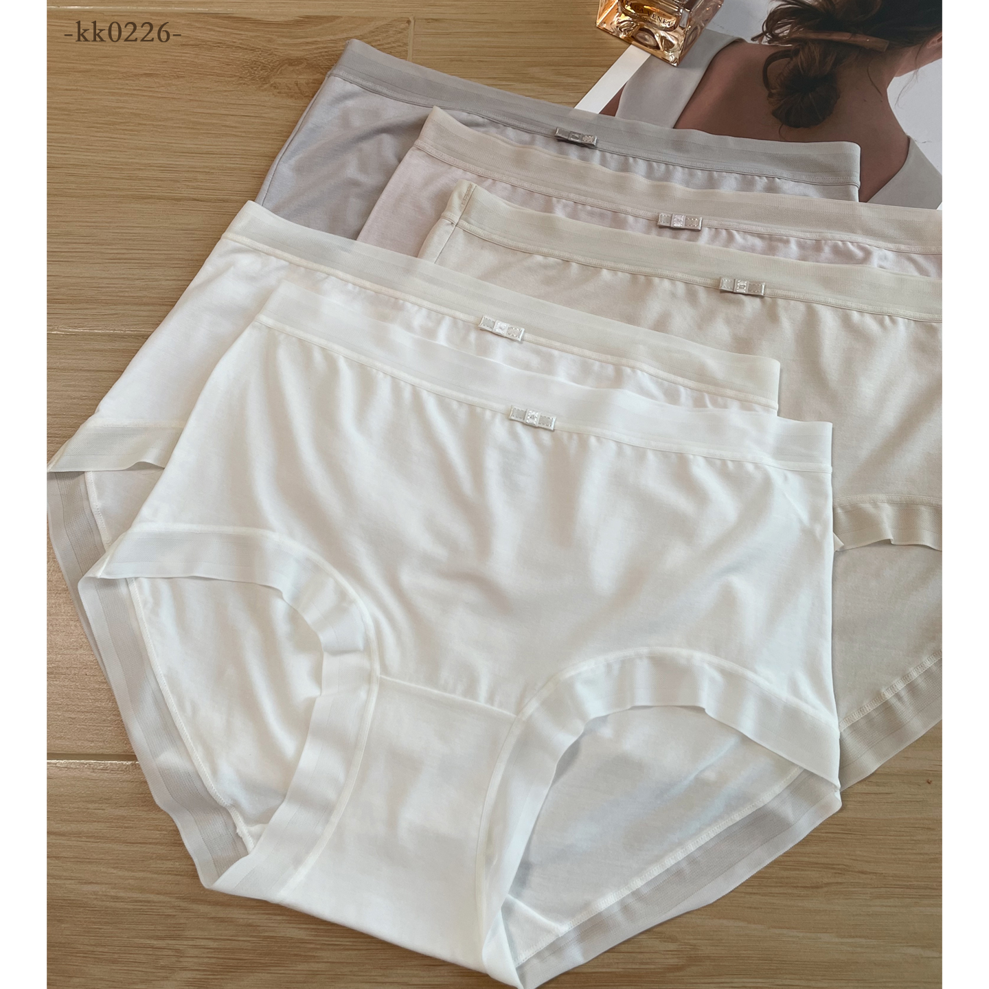 贵妇级别桑蚕丝莫代尔纯棉内裤女