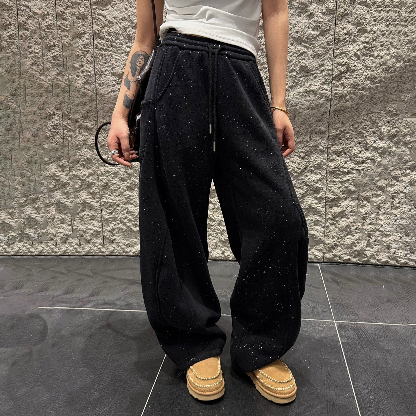 欧洲站满天星加绒休闲裤女2025冬季新款抽绳松紧腰百搭弯刀裤长裤,女装/女士精品,休闲裤,淘宝优惠券,粉丝福利购,淘宝优惠卷
