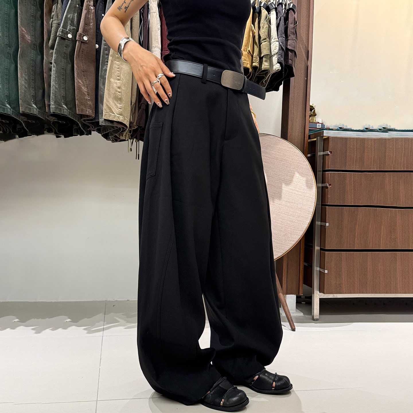 欧洲站加绒休闲西装裤女2025年冬季新款高腰宽松显瘦垂感弯刀裤潮,女装/女士精品,西装裤/正装裤,淘宝优惠券,粉丝福利购,淘宝优惠卷