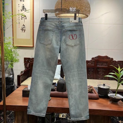 2025春季新款水洗蓝色直筒宽松字母刺绣欧货长裤牛仔裤子潮男痞帅