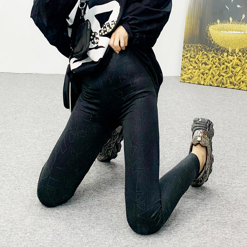 新品歐貨2020春秋外穿打底褲閃亮塗層彈力緊身小腳褲銀灰色女長褲在類目 女裝/女士精品, 褲子, 打底褲中 - 來自Buy2taobao.com提供專業的淘寶代購服務