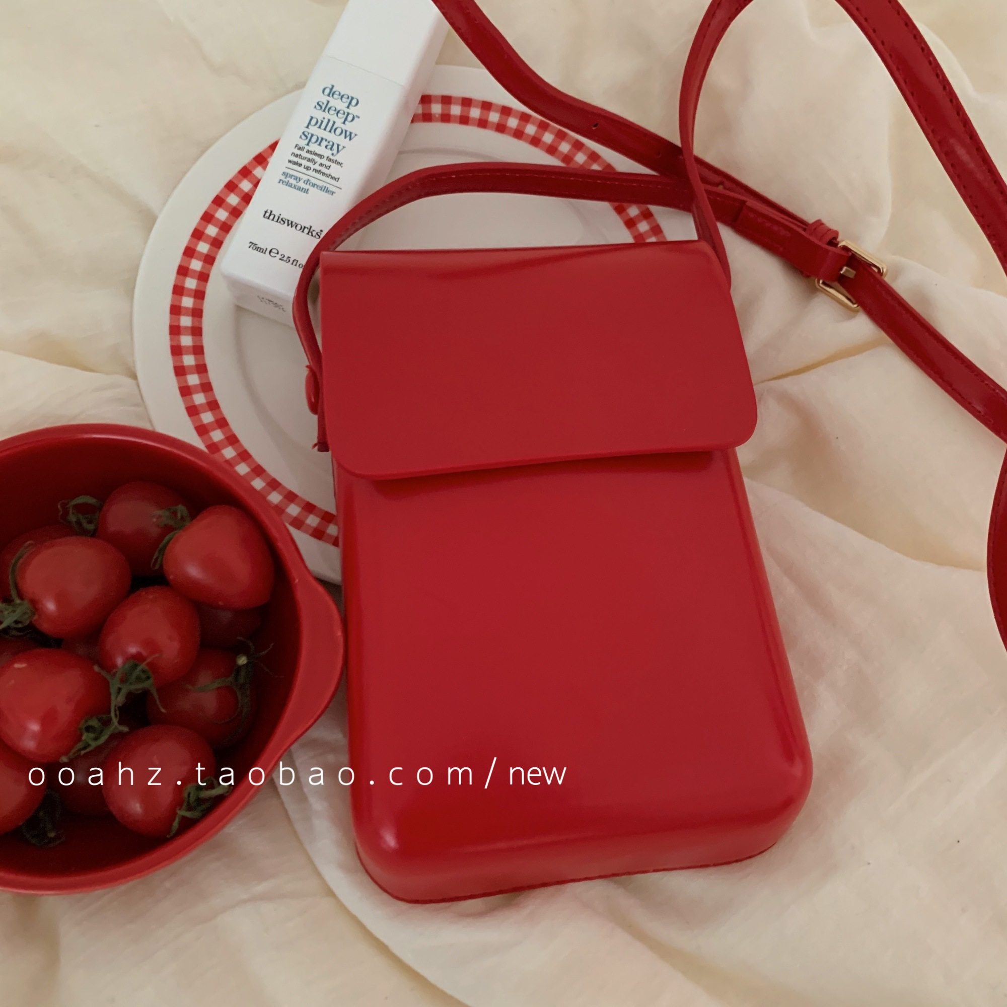 轻装简行～简单设计圆角手机包斜挎小包包 出门竖款单肩包手机袋