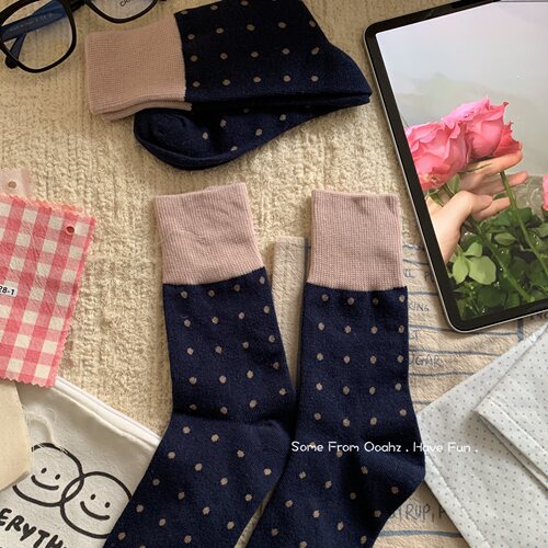 日系ins复古圆波点中筒袜