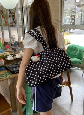 圆点回潮！韩系可爱黑白波点单肩包 大容量波士顿百搭旅行手提包