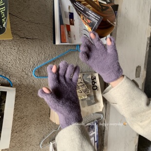 小了白了兔~毛绒绒可爱冬季仿兔毛手套 加绒保暖触屏分指防寒骑车