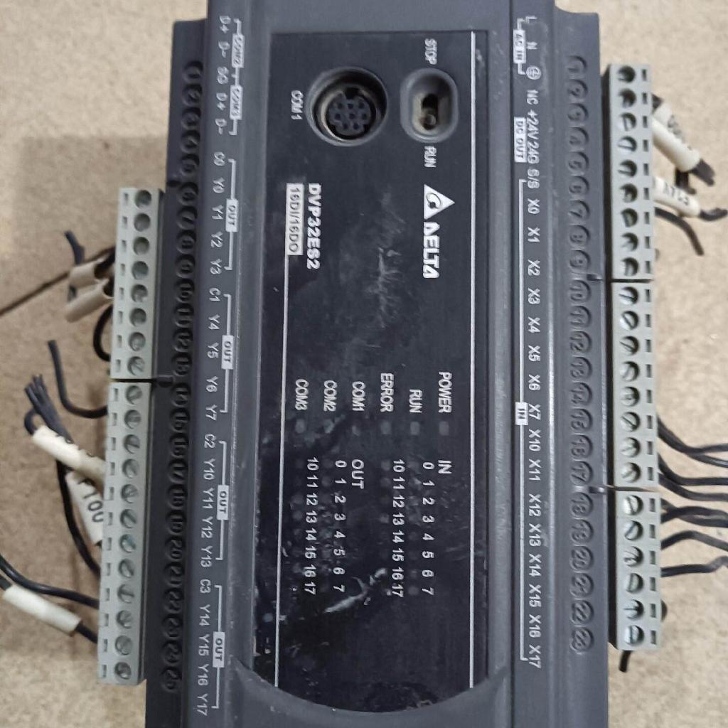 议价台达PLC控制器 DVP32ES200R 九成新 功能正常图片