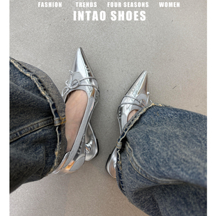 银色巨好看的玛丽珍单鞋女2026春季新款网面透气蝴蝶结尖头高跟鞋