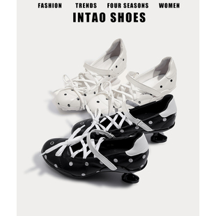 绝美波点圆头芭蕾单鞋女粗跟2026春季新款黑色巨好看法式小高跟鞋