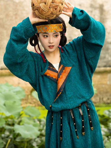 襦一坊2023AW香云纱真丝汉服女款