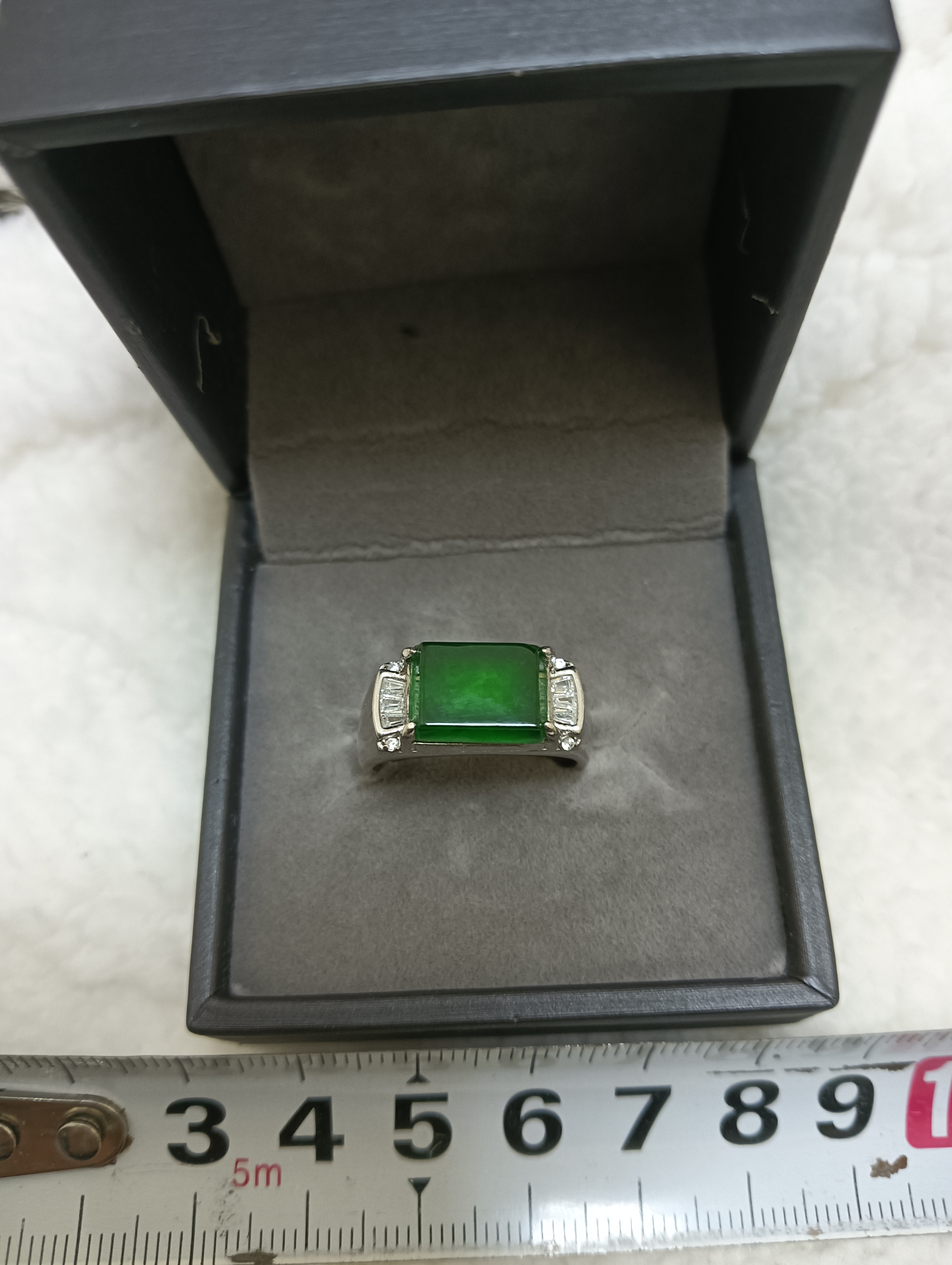 翡翠A货冰种戒指