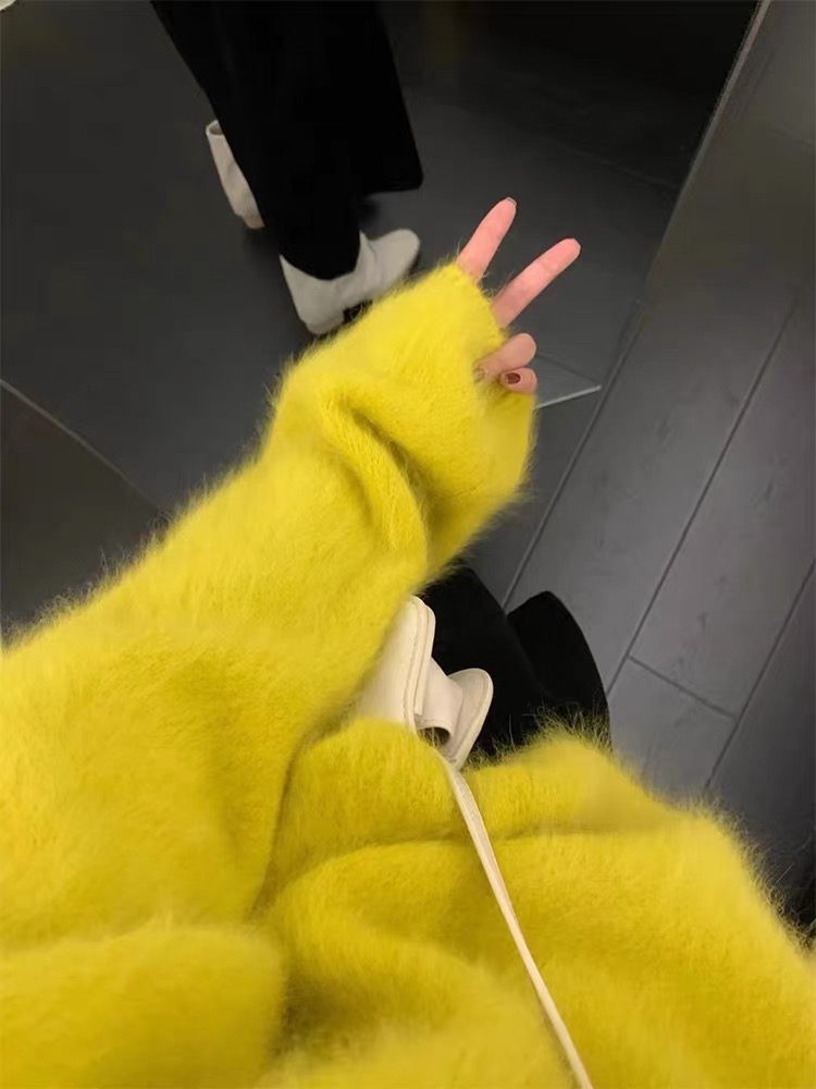 韩代AT BRUNCH氛围感多巴胺亮色拉毛兔绒简约慵懒圆领套头毛衣女