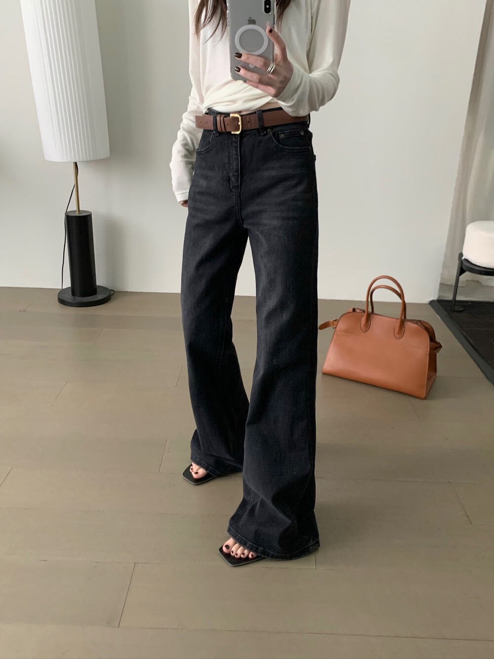 TABLE韩系时髦高腰巨显瘦微喇牛仔裤女2025秋装修身黑色喇叭裤子