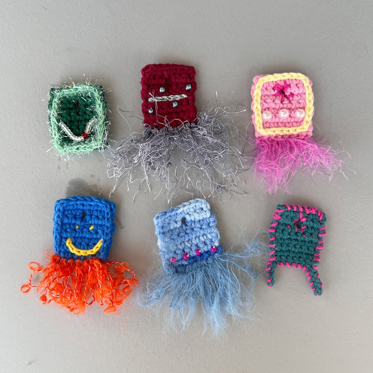 纯手工毛线编织创意可爱纽扣装饰衬衣百搭复古个性小众毛绒绒饰品