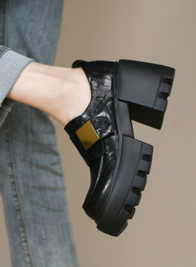 欧洲站圆头深口厚底粗跟单鞋女秋季真皮金属扣防水台黑色高跟鞋女