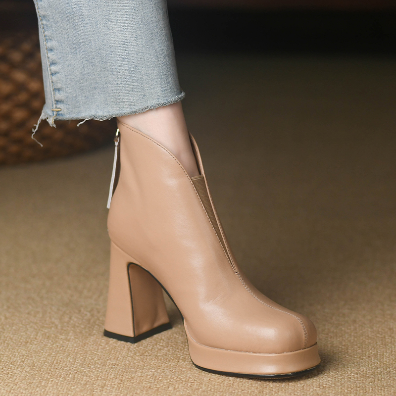 时尚v口真皮拉链粗跟高跟短靴女