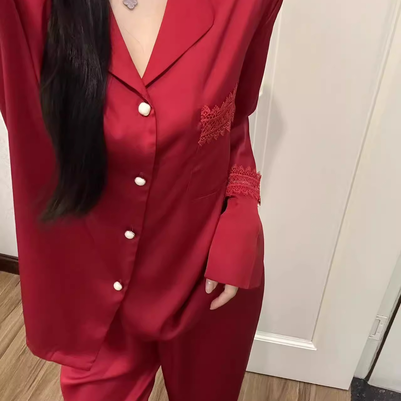 新婚红色情侣真丝睡衣女蕾丝长袖长裤男桑蚕丝新款薄款家居服套装