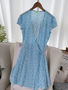 女士夏季 茶歇裙子桑蚕丝丝绸裹式 真丝双绉法式 蓝色小花 裙子中款
