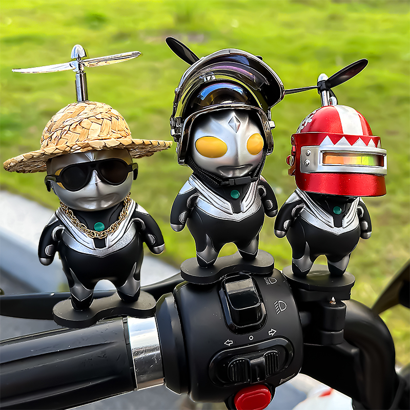暗黑Q版胖迪凹凸曼汽车载摆件电动车电瓶摩托自行车头盔迦装饰品