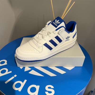 阿迪达斯三叶草男女休闲板鞋