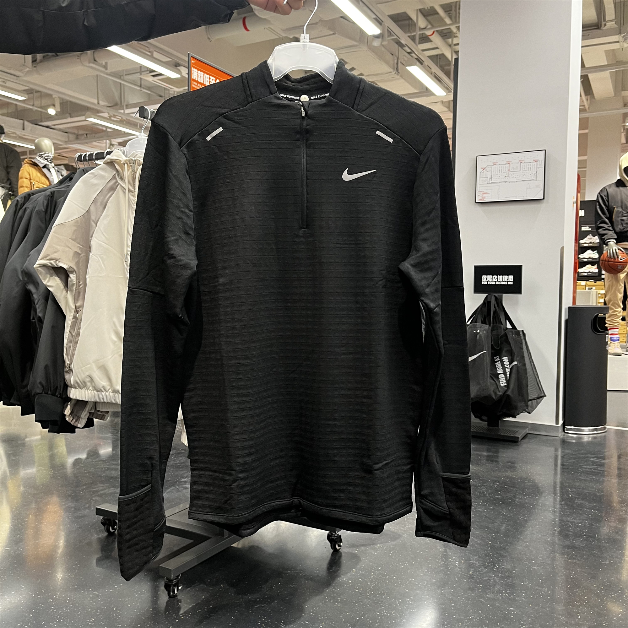 NIKE/耐克男装新款跑步训练时尚休闲运动服长袖T恤 DD5663-010