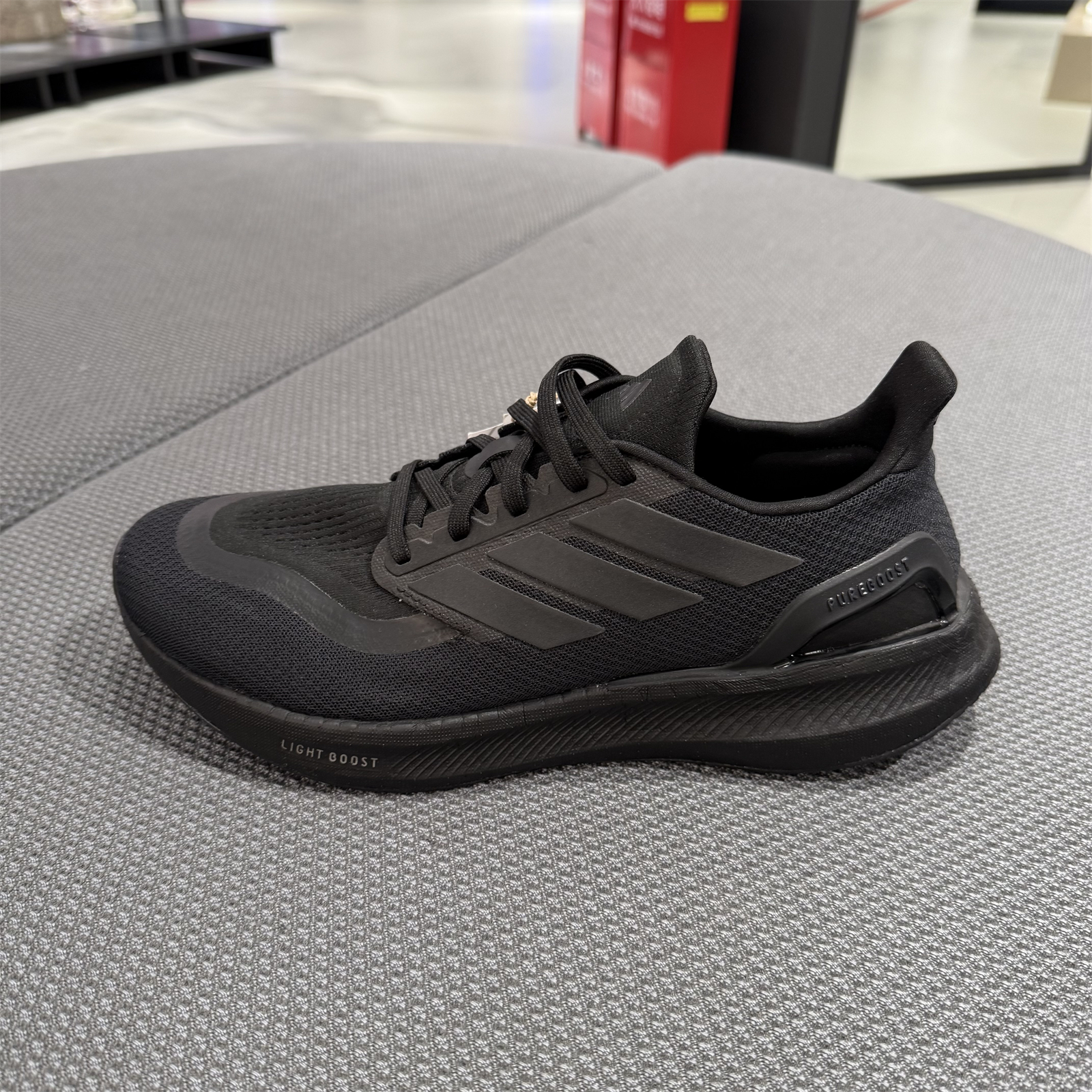 阿迪达斯男女跑步鞋黑武士运动鞋