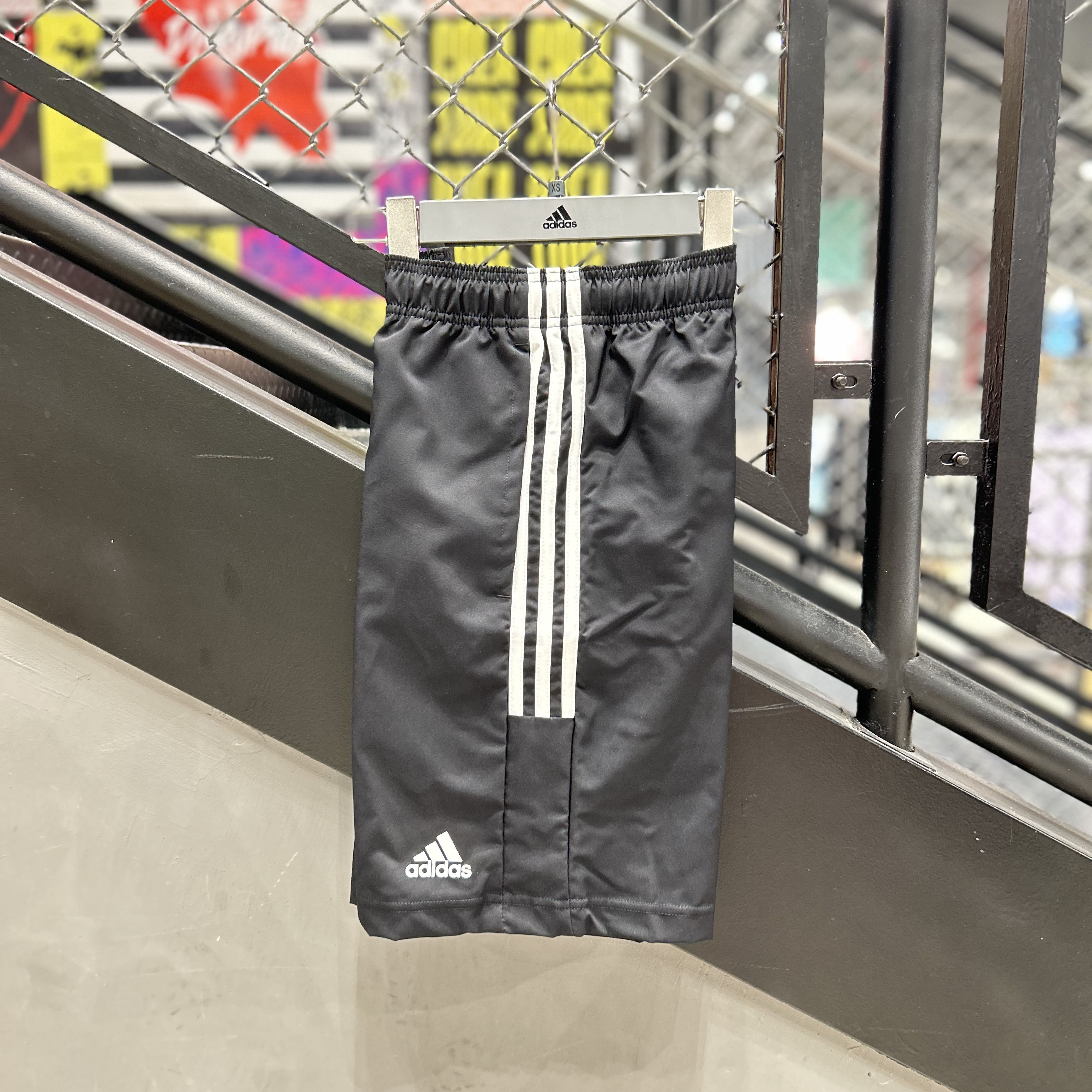 正品Adidas阿迪达斯男子三条纹夏季速干透气运动休闲短裤EJ9321 运动服/休闲服装 运动中长裤／短裤 原图主图