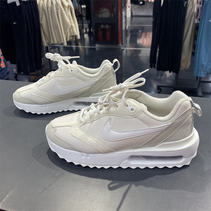 NIKE耐克女鞋气垫运动鞋