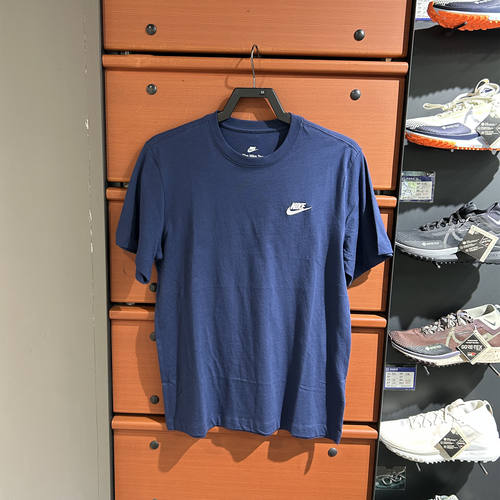 Nike/耐克休闲圆领短袖T恤