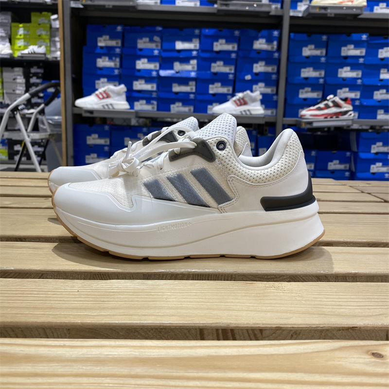 Adidas/阿迪达斯ZNCHILL男子冬季减震复古运动休闲跑步鞋GZ4896-封面