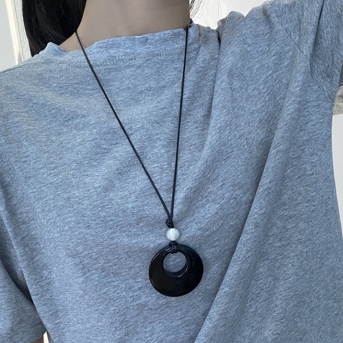 黑曜石皮绳女平安扣项链毛衣链