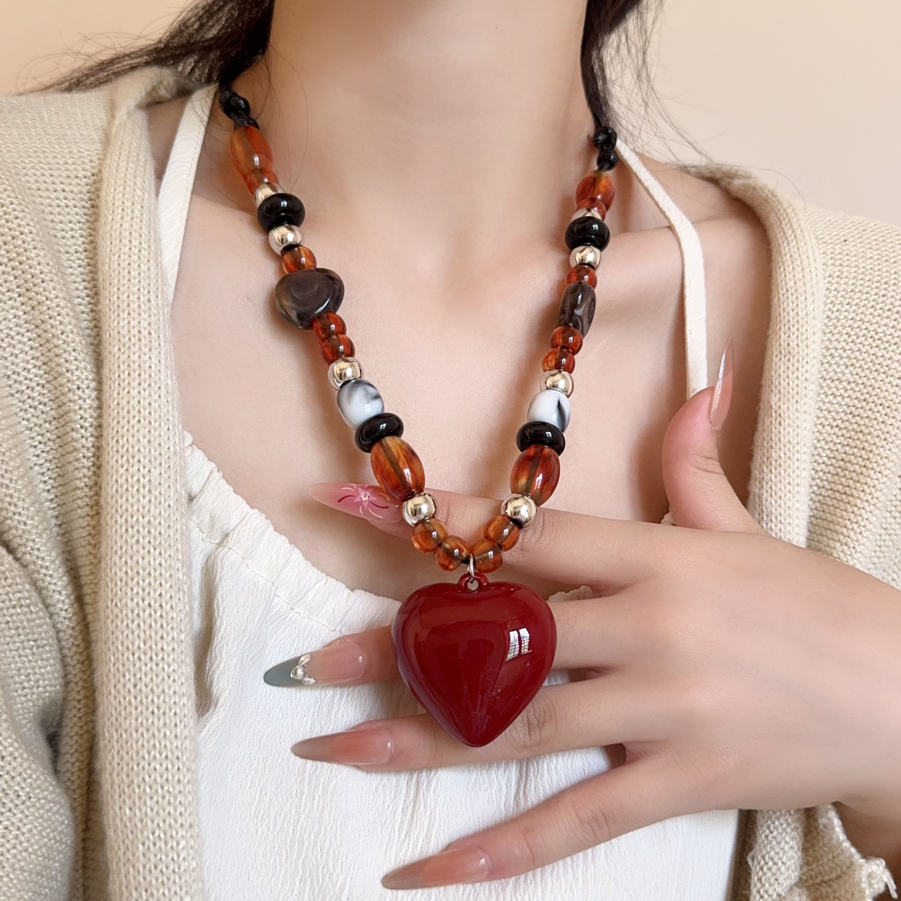 爱心多巴胺彩色串珠吊坠项链