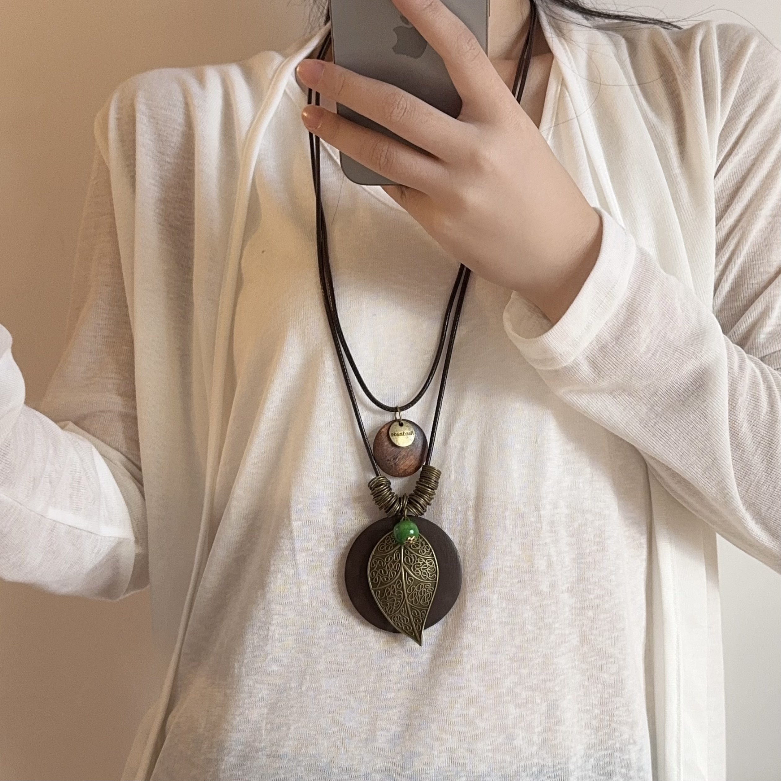 新中式做旧民族风金属圆牌长款项链女简约多元素树叶毛衣链配饰