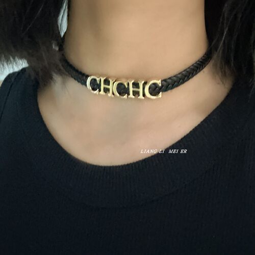 皮革编织女金色字母颈圈项链