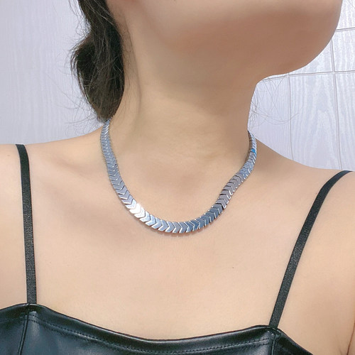 金属蛇骨链女宽版刀片锁骨链